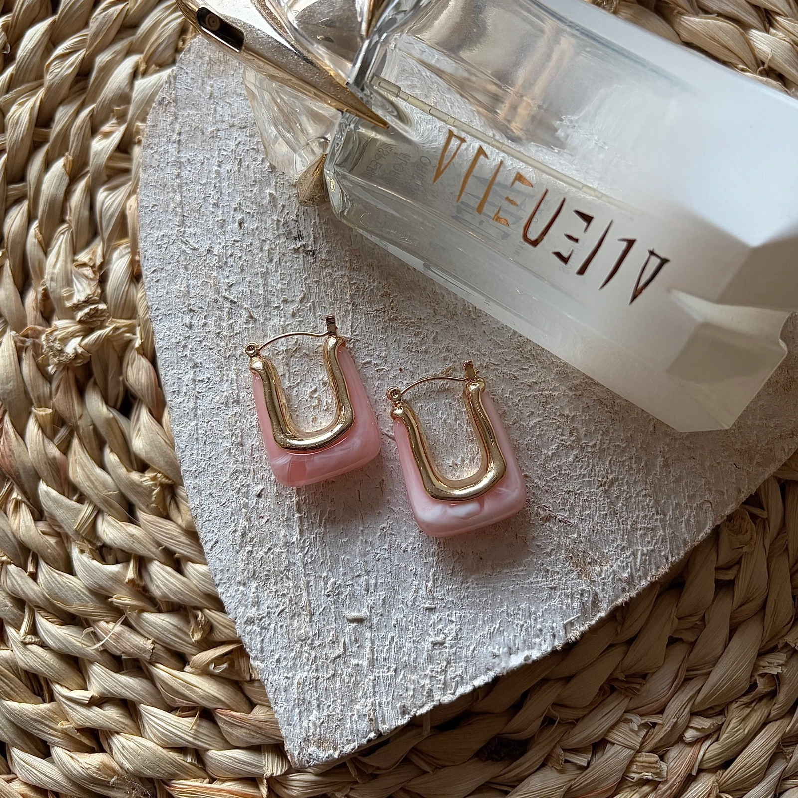 Pink - gold-colored earrings – photo 4